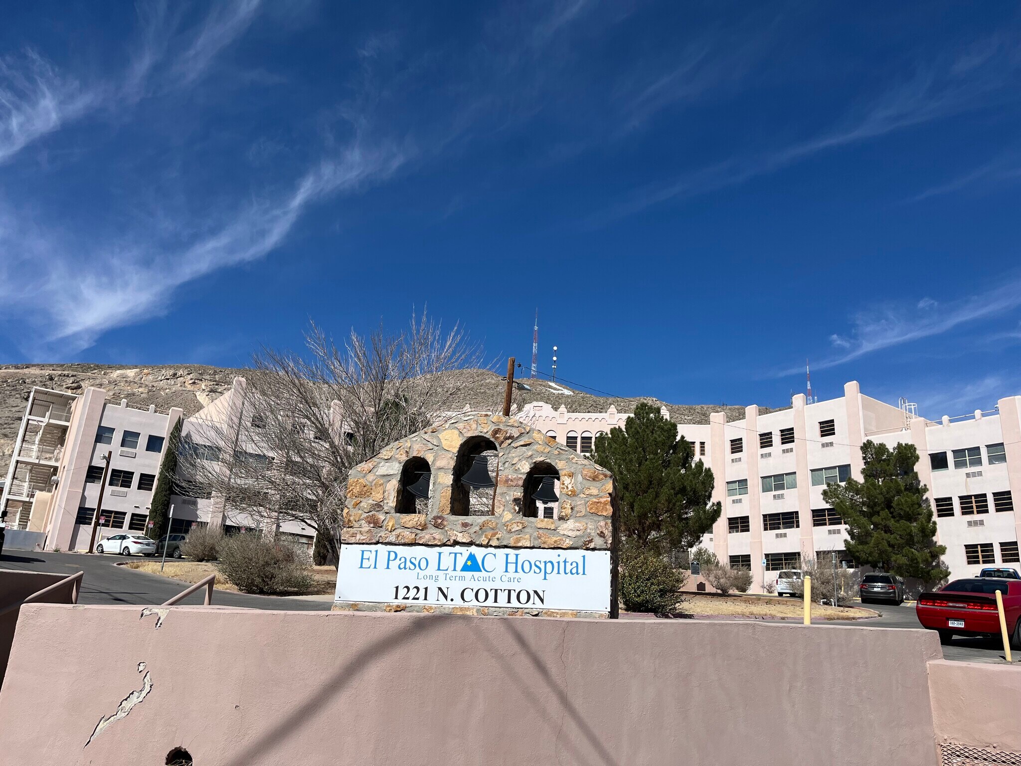 1221 N Cotton St, El Paso, TX à vendre Photo de l’immeuble– Image 1 sur 4