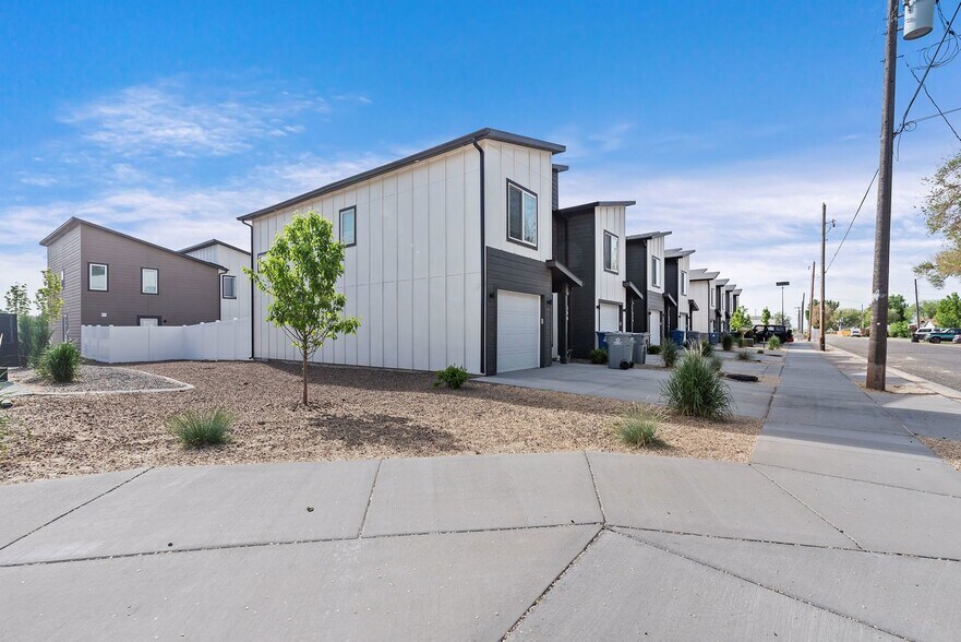 368 Bradford St, Mountain Home, ID à vendre - Photo de l’immeuble – Image 3 sur 6