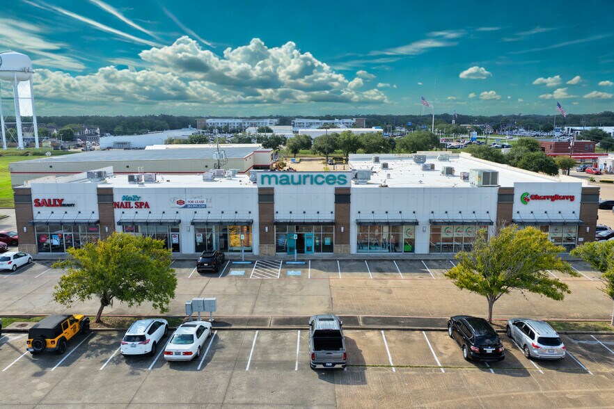 201 Highway 332, Lake Jackson, TX à louer - Photo de l’immeuble – Image 1 sur 5