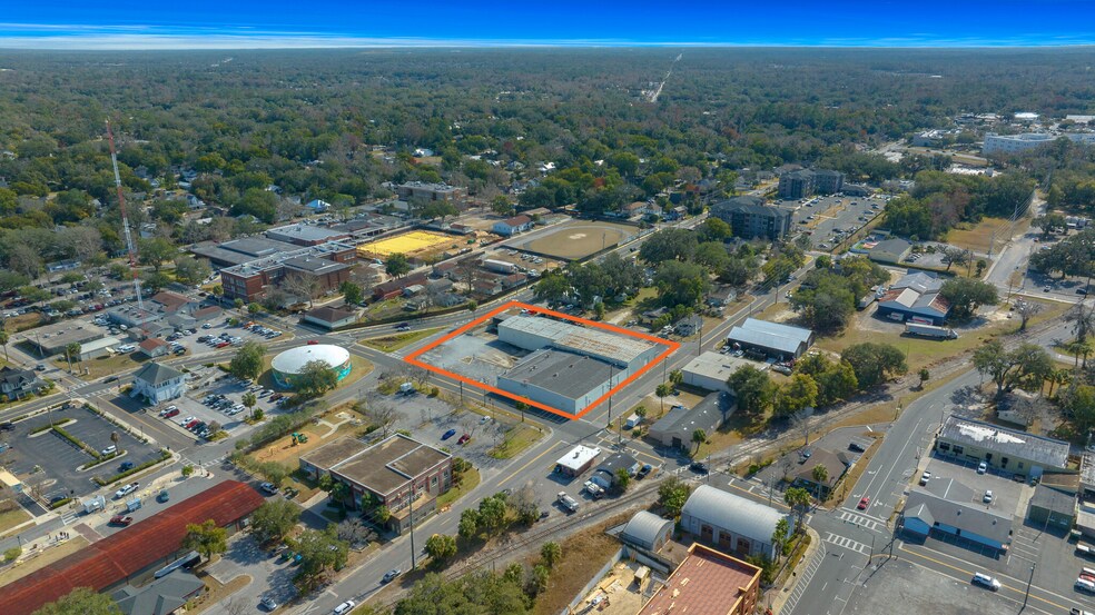 506 SE 3rd Ave, Ocala, FL à vendre - Photo de l’immeuble – Image 1 sur 37