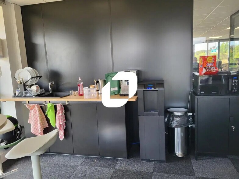 Bureau dans Lezennes à louer - Photo de l’immeuble – Image 3 sur 7