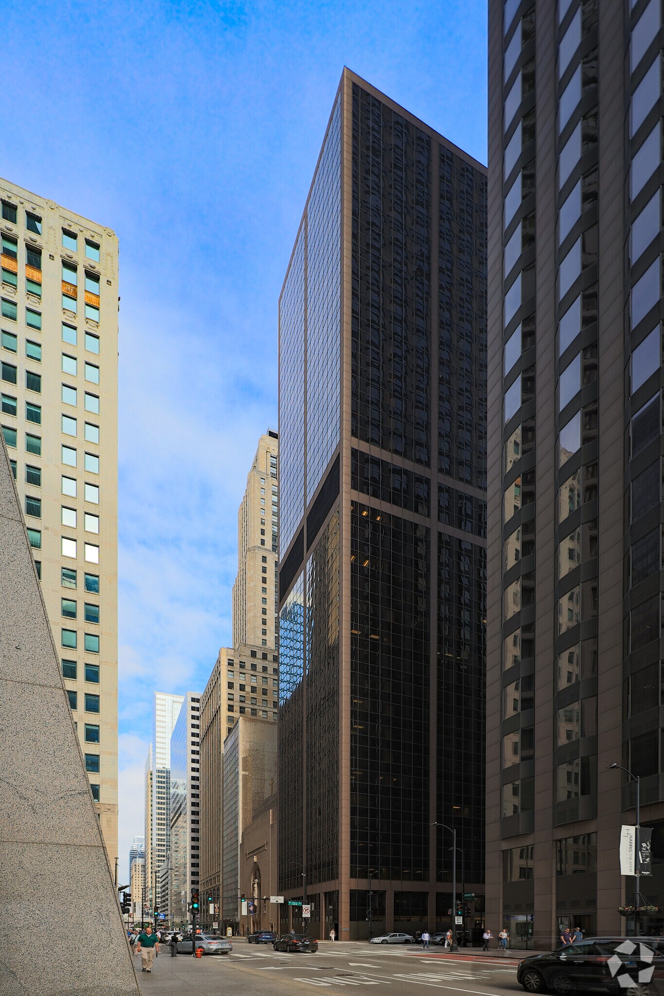 20 N Clark St, Chicago, IL à louer Photo de l’immeuble– Image 1 sur 14