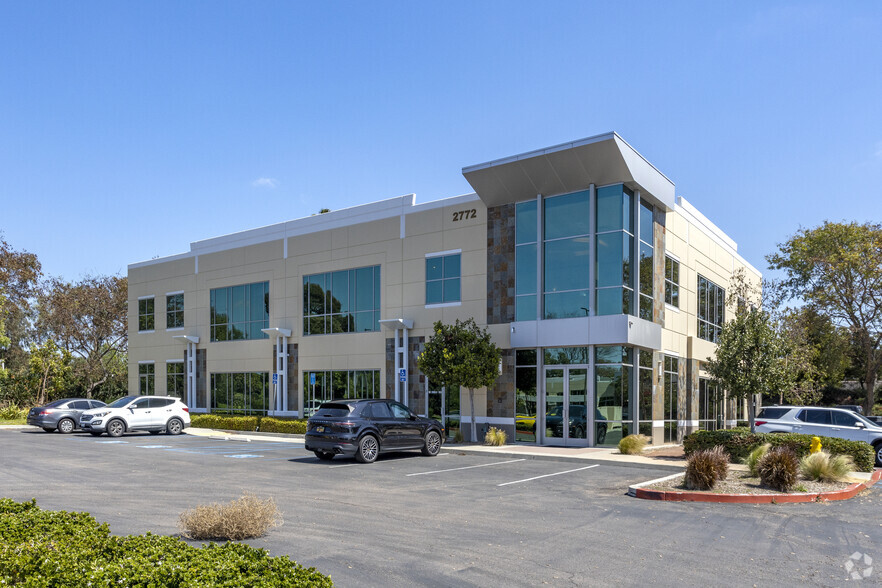 2772 Gateway Rd, Carlsbad, CA à louer - Photo de l’immeuble – Image 2 sur 4