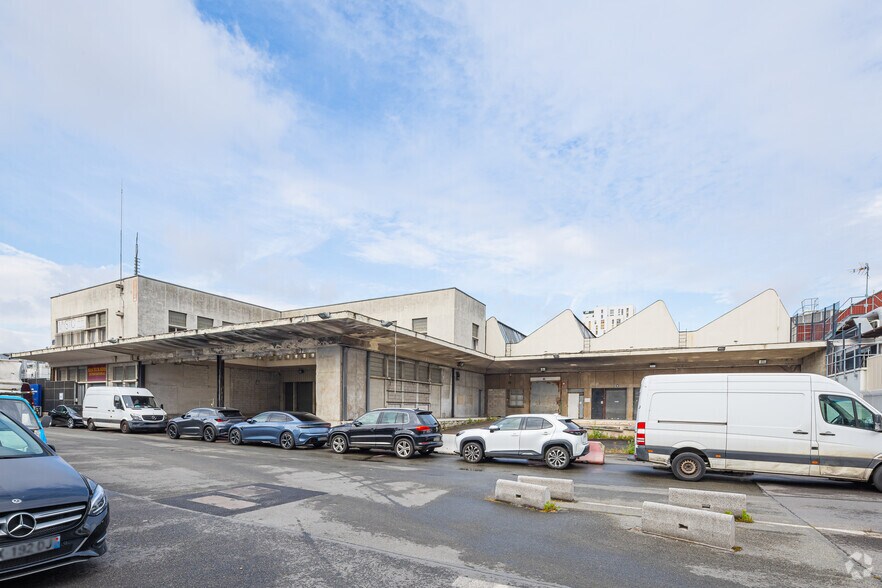 20 Bis Rue Des Gardinoux, Aubervilliers à louer - Photo de l’immeuble – Image 3 sur 5