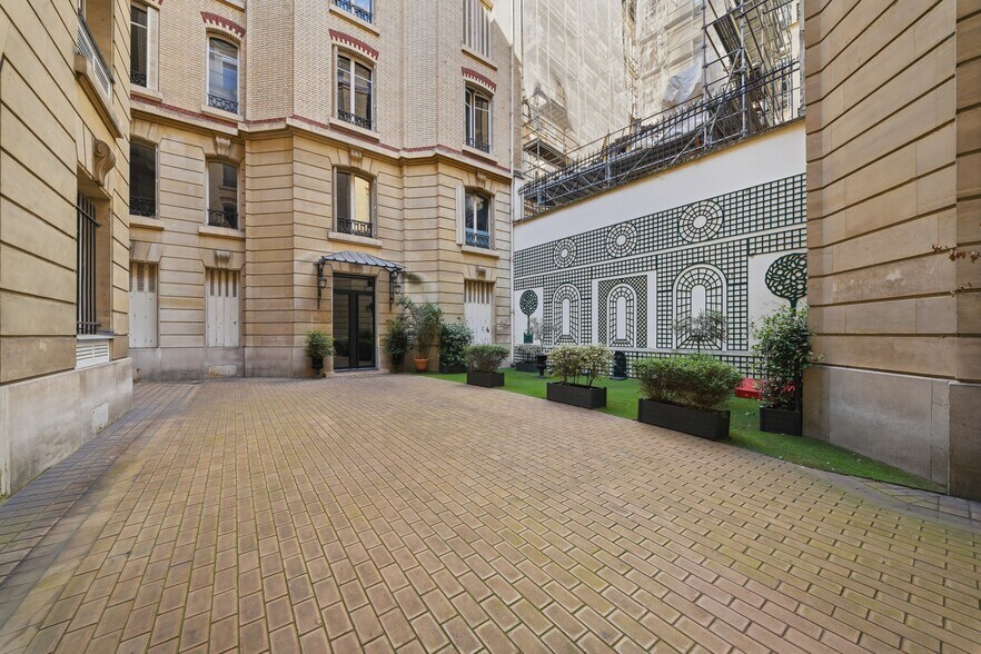 Bureau dans Paris à louer - Photo de l’immeuble – Image 3 sur 4