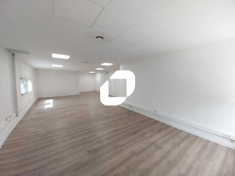 Bureau dans Montpellier à louer - Photo de l’immeuble – Image 2 sur 19