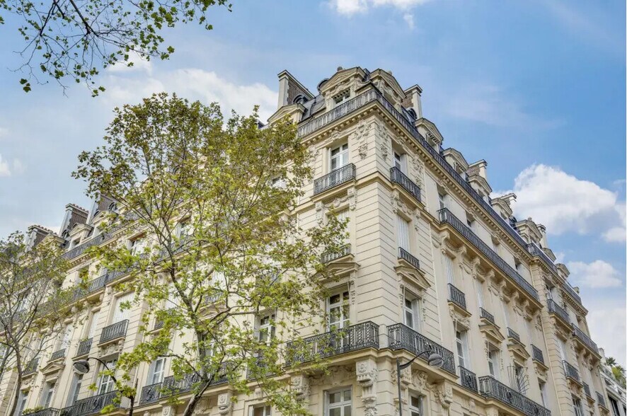 Bureau dans Paris à vendre - Photo de l’immeuble – Image 2 sur 12