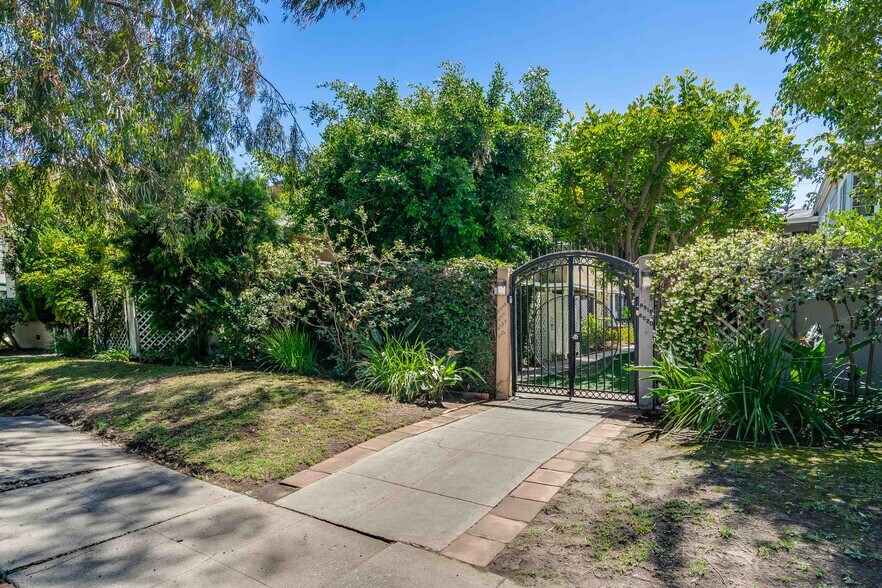 6512 W Olympic Blvd, Los Angeles, CA à vendre - Photo de l’immeuble – Image 3 sur 16
