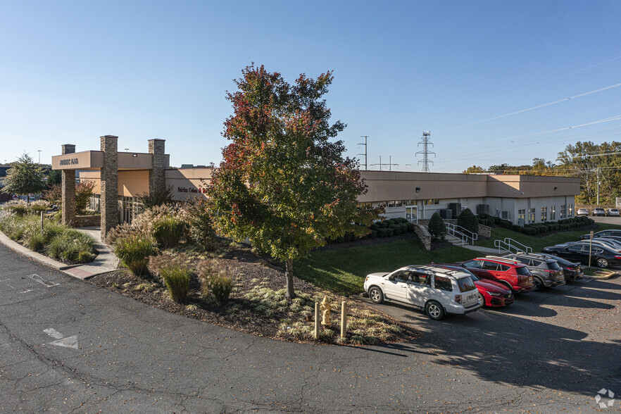 14010 Smoketown Rd, Woodbridge, VA à louer - Photo de l’immeuble – Image 2 sur 19