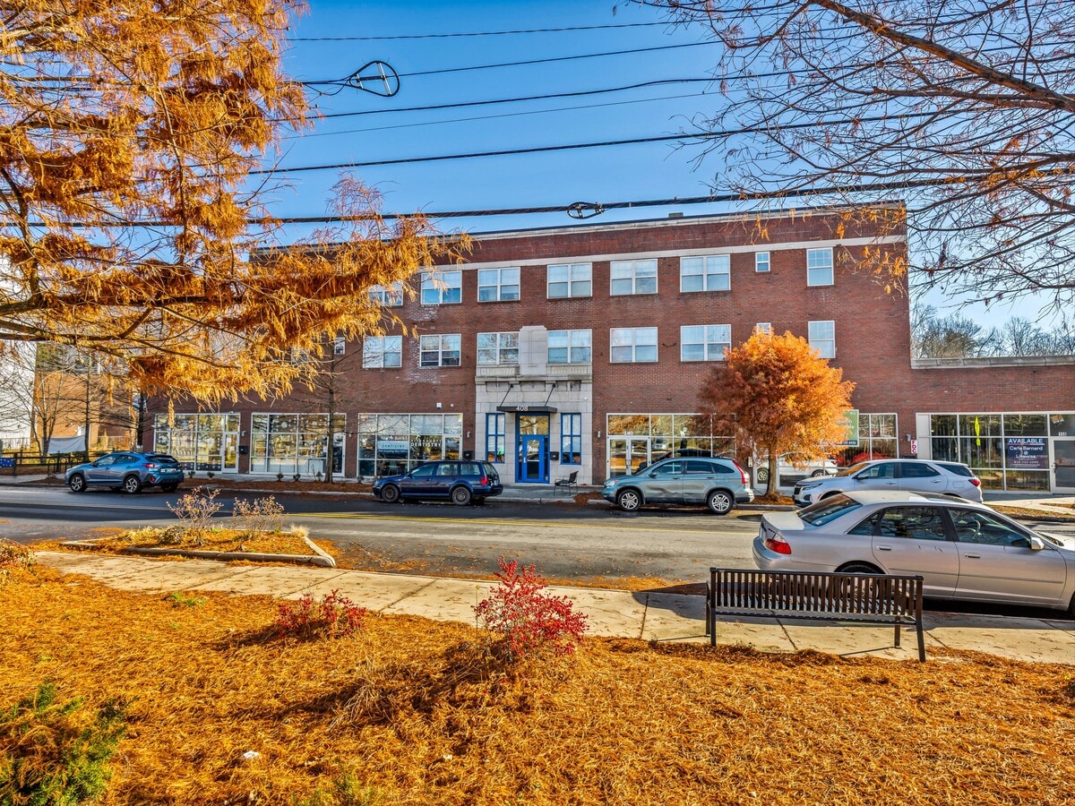 408 Depot St, Asheville, NC 28801 - Lot 140 - - Photo intérieure - Image 1 of 22