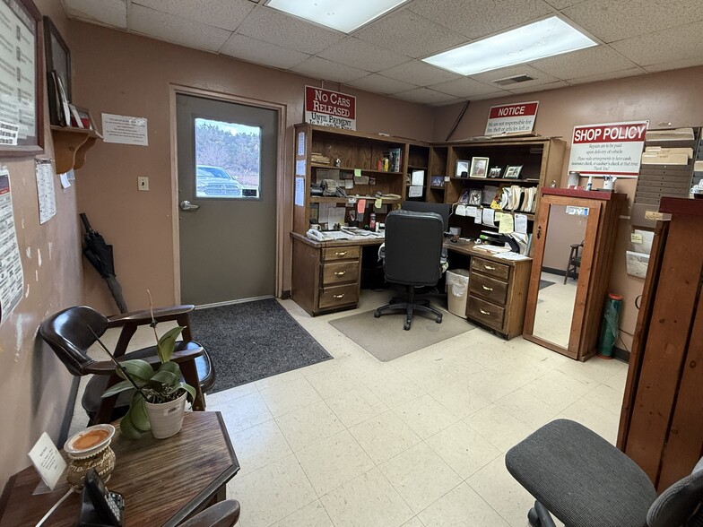 1350 Lafayette Rd, Rocky Face, GA à vendre - Photo intérieure – Image 3 sur 22