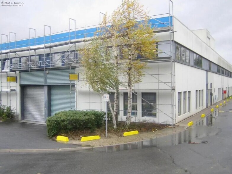 Industriel/Logistique dans Aulnay-sous-Bois à louer - Photo de l’immeuble – Image 3 sur 16