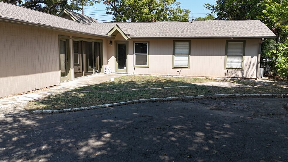 7217 McNeil Dr, Austin, TX à vendre - Photo de l’immeuble – Image 2 sur 6