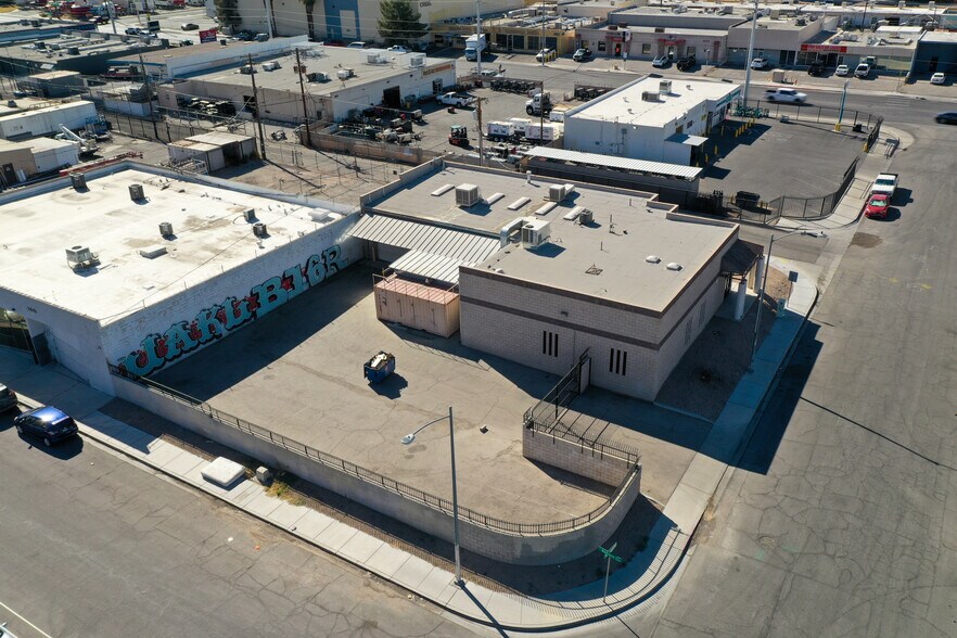 1421 Sutter Ave, Las Vegas, NV à vendre - Photo de l’immeuble – Image 3 sur 6