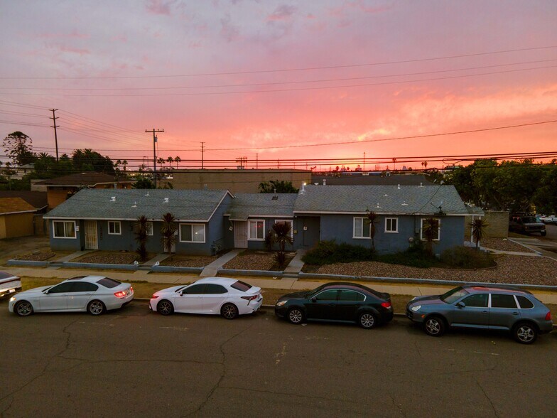 1704-1712 B Ave, National City, CA à vendre - Photo de l’immeuble – Image 2 sur 13