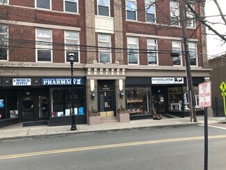 Plus de détails pour 149 Maple St, Naugatuck, CT - Local commercial à vendre