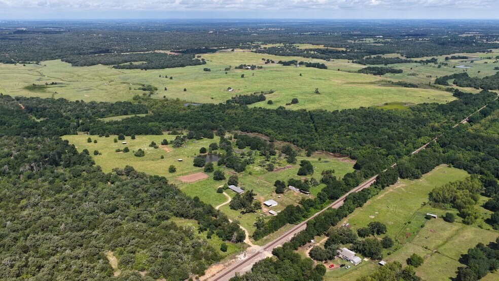 632 County Road 340A, Milano, TX à vendre - Photo de l’immeuble – Image 2 sur 47