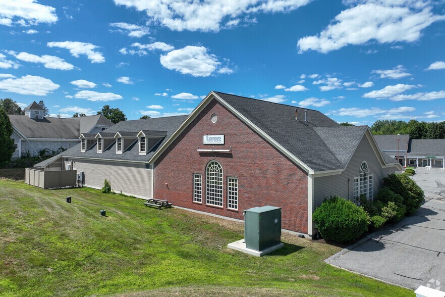 2 Market Pl, Hollis, NH à louer - Photo de l’immeuble – Image 2 sur 4