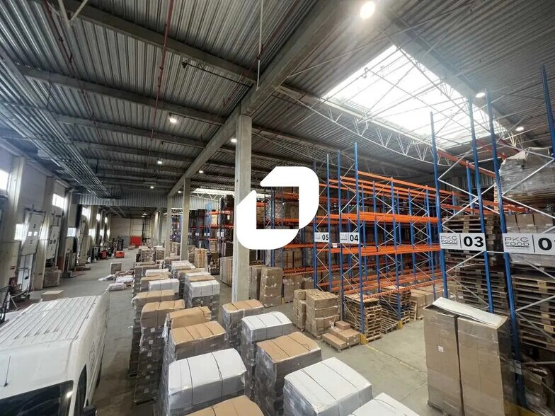 Industriel/Logistique dans Marly-la-Ville à louer - Photo de l’immeuble – Image 3 sur 6