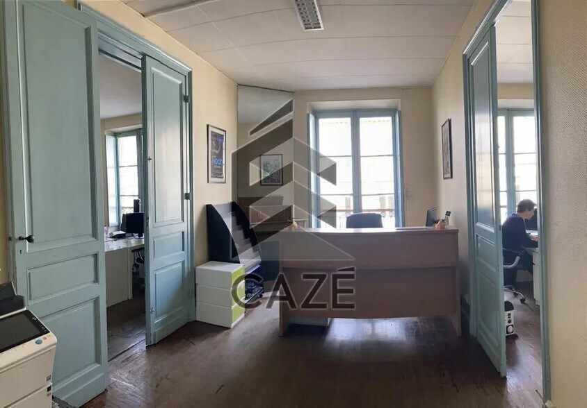 Bureau dans Bordeaux à louer - Photo de l’immeuble – Image 3 sur 6