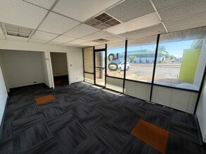 2425 W 12th St, Tempe, AZ à louer Photo intérieure– Image 2 sur 9