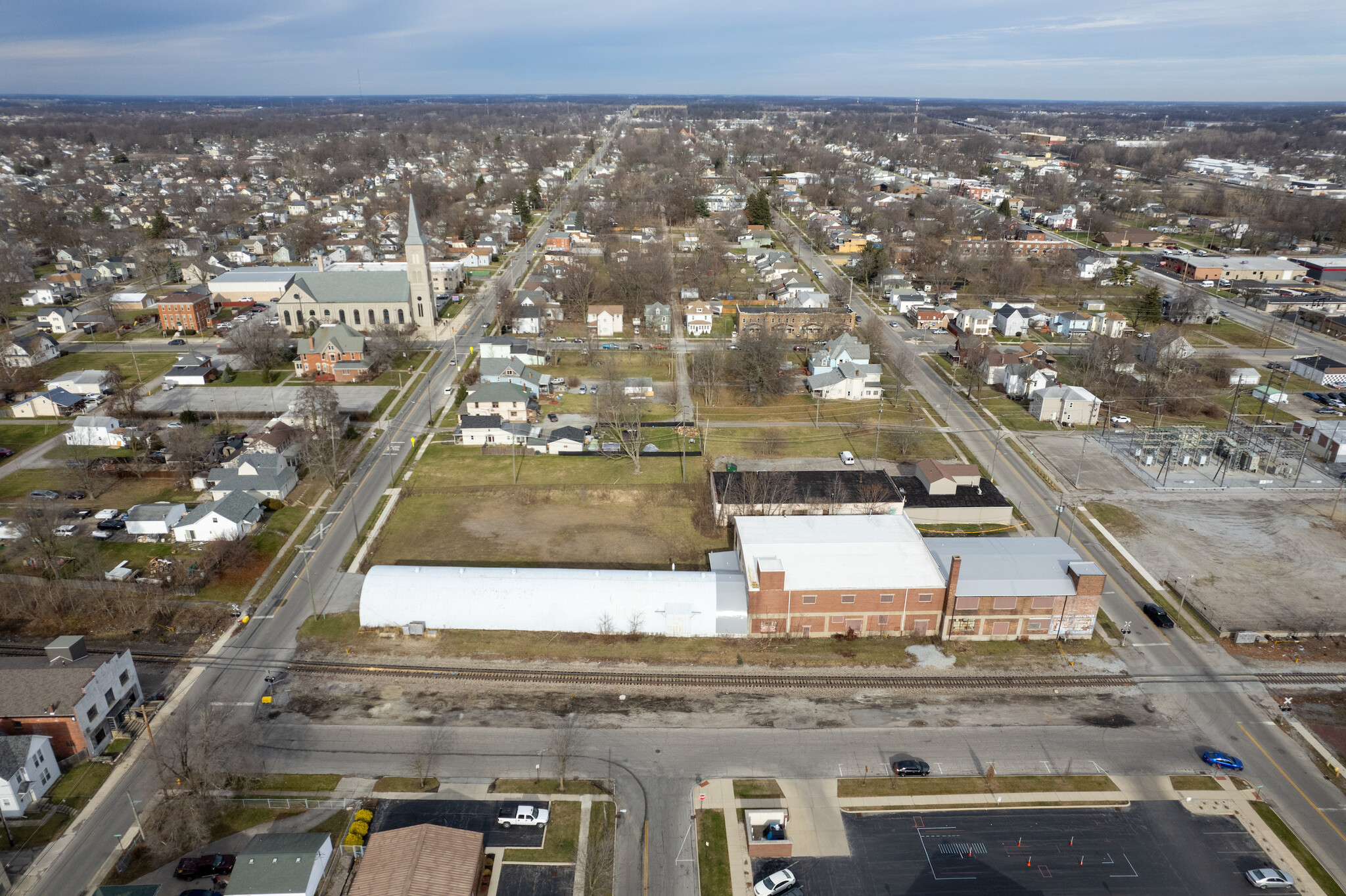 435 N Elizabeth St, Lima, OH à vendre Photo de l’immeuble– Image 1 sur 129