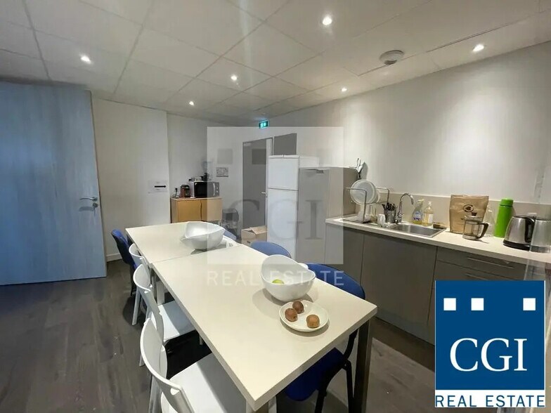 Bureau dans Meylan à louer - Photo de l’immeuble – Image 2 sur 6