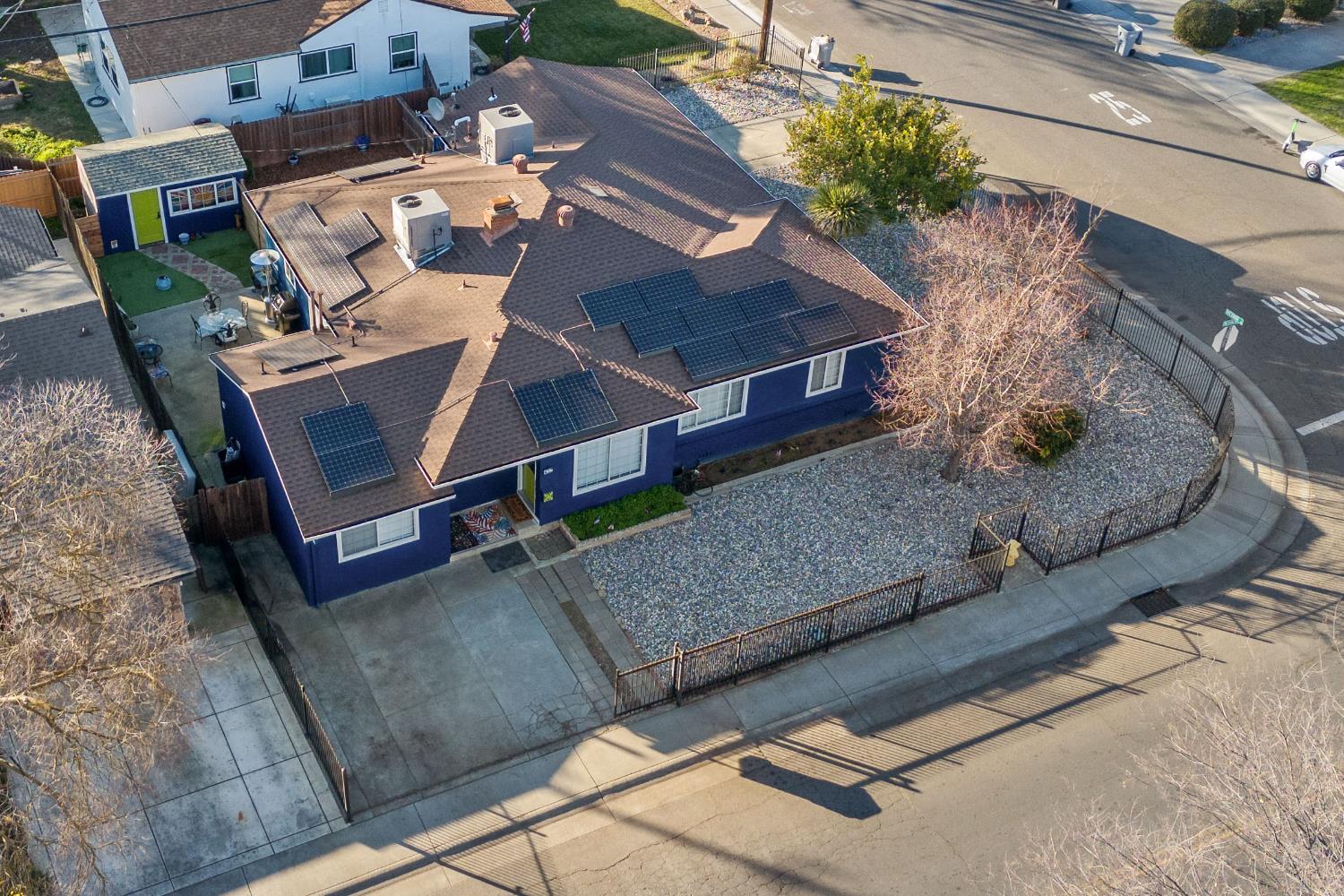 1701 Rockrose Rd, West Sacramento, CA à vendre Photo principale– Image 1 sur 59