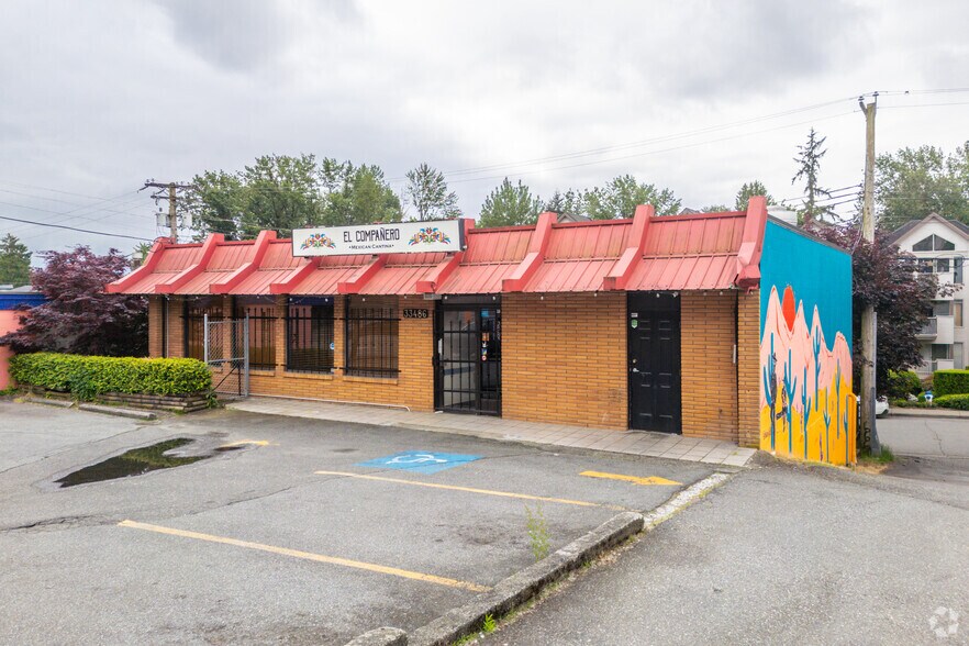 33486 South Fraser, Abbotsford, BC à louer - Photo de l’immeuble – Image 2 sur 4
