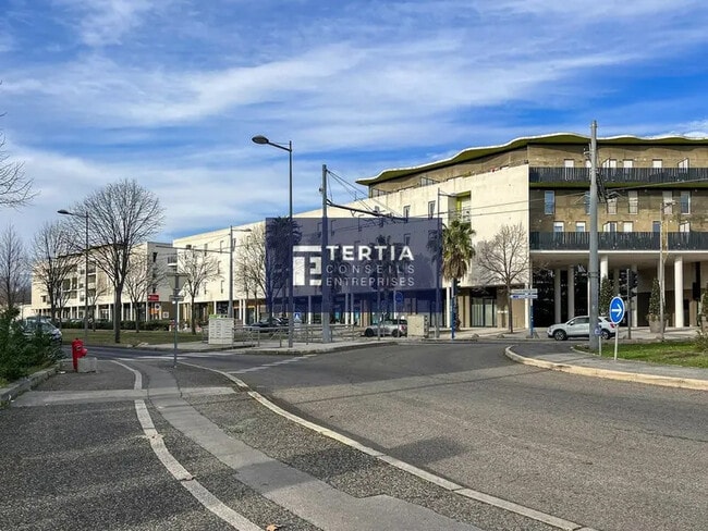 Plus de détails pour Local commercial à vendre