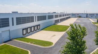 Plus de détails pour 530 W North Frontage Rd, Bolingbrook, IL - Industriel/Logistique à louer