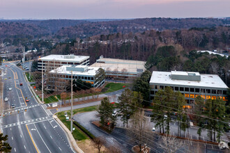 2100 Powers Ferry Rd SE, Atlanta, GA - VUE AÉRIENNE  vue de carte