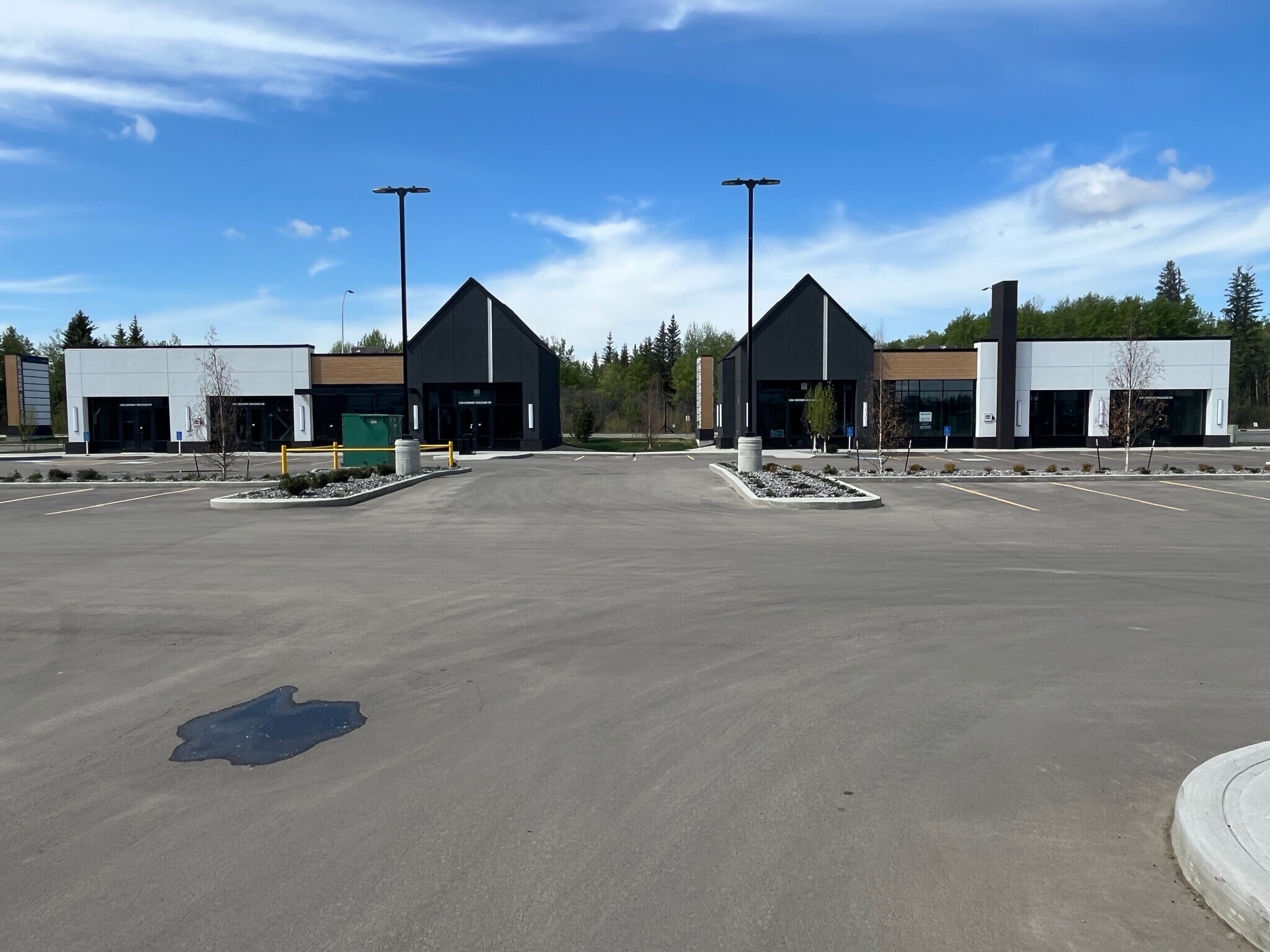 5335-5397 Edgemont Blvd NW, Edmonton, AB à louer Photo de l’immeuble– Image 1 sur 4
