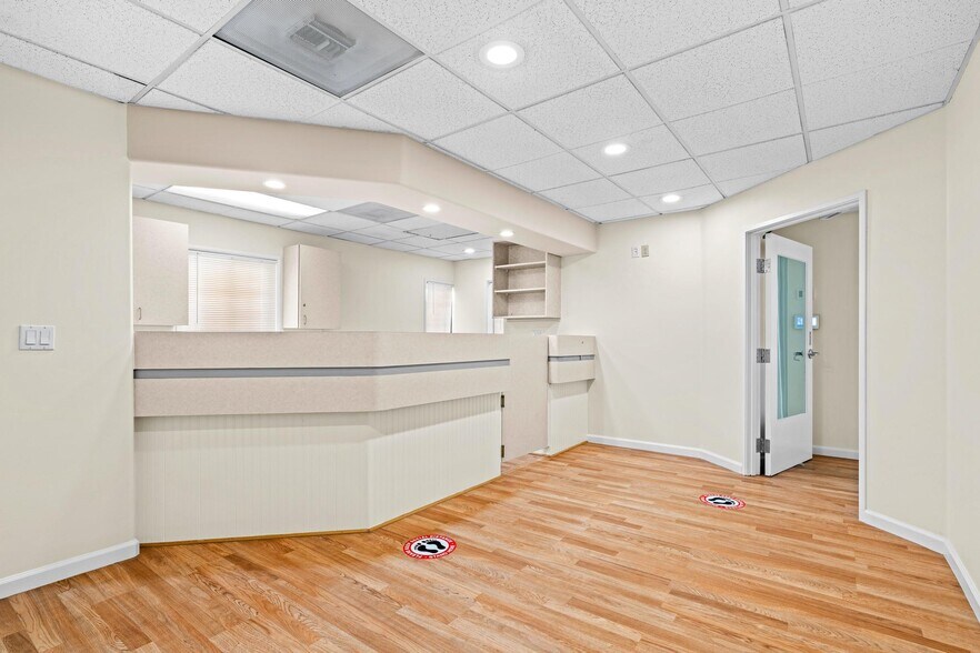 1041 McKeever Ave, Hayward, CA à vendre - Hall d’entrée – Image 2 sur 15