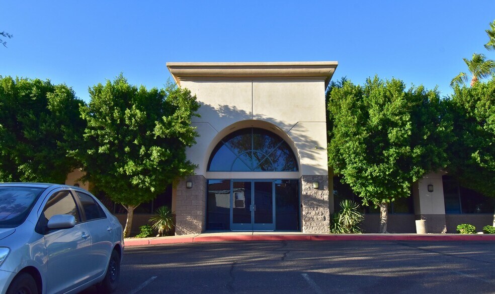 1420 N Greenfield Rd, Gilbert, AZ à louer - Photo de l’immeuble – Image 2 sur 7