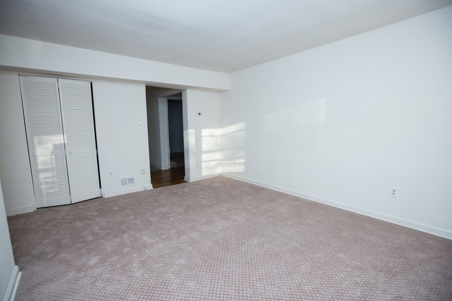 501 Mellon St SE, Washington, DC à vendre - Photo intérieure – Image 2 sur 3