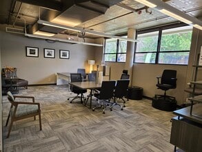 3122 Gillham Plz, Kansas City, MO à louer Photo intérieure– Image 1 sur 2