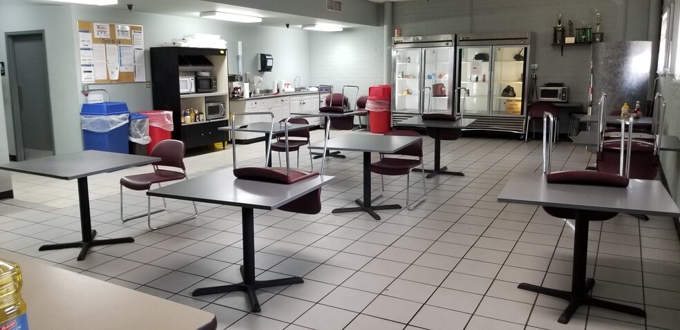 7595 Industrial Hwy, Macon-Bibb, GA à louer - Photo intérieure – Image 2 sur 16