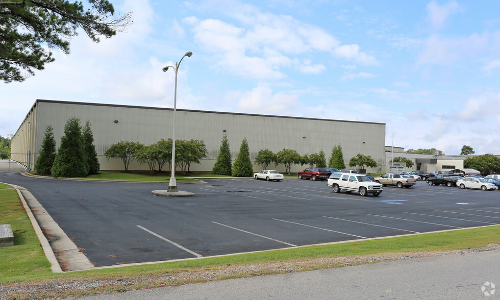 101 Lenwood Rd SE, Decatur, AL à louer - Photo principale – Image 1 sur 3