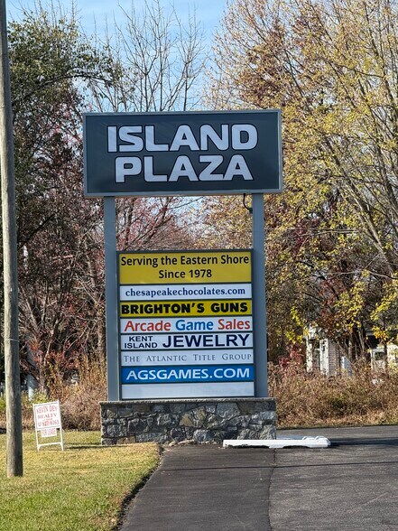 200 Island Plaza Ct, Stevensville, MD à louer - Photo de l’immeuble – Image 2 sur 4