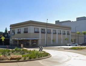 101 E Grand Ave, Escondido, CA à louer Photo intérieure– Image 1 sur 8