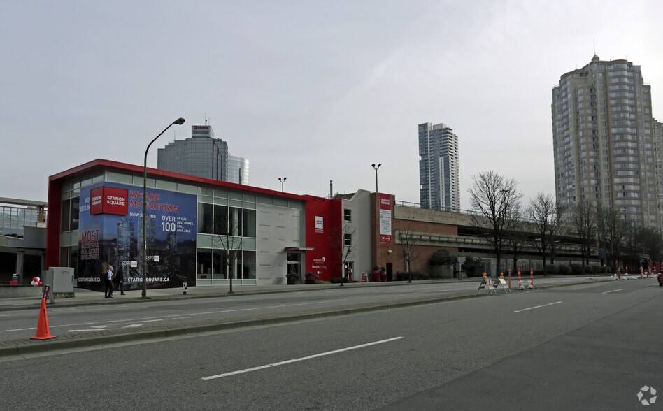 6200 McKay Ave, Burnaby, BC à louer - Photo de l’immeuble – Image 2 sur 14