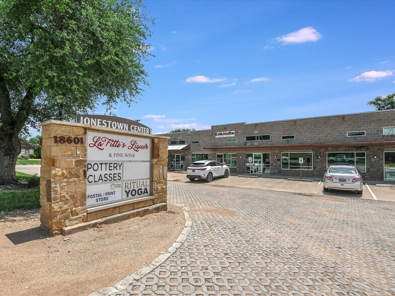18601 FM 1431, Jonestown, TX à louer - Photo de l’immeuble – Image 2 sur 17