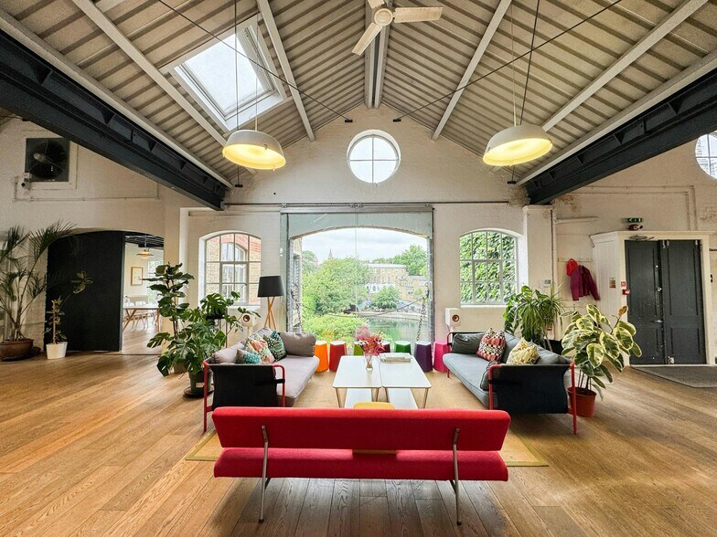 38-38A Graham St, Londres à louer - Photo intérieure – Image 1 sur 23