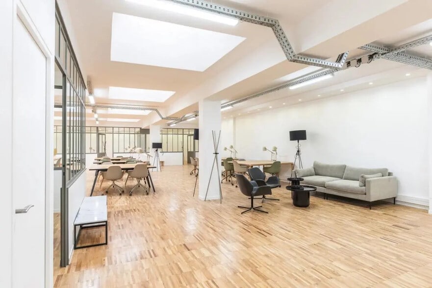 Local commercial dans Paris à louer - Photo de l’immeuble – Image 3 sur 9