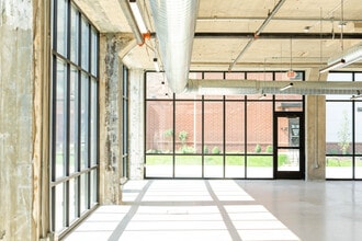 540 N Broadway, Green Bay, WI à louer Photo intérieure– Image 2 sur 7