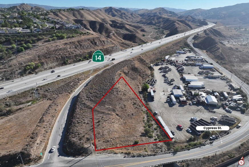 Soledad Canyon Rd, Canyon Country, CA à vendre - Aérien – Image 1 sur 3