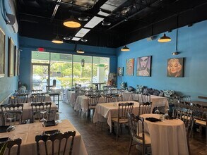 4970-4998 W Atlantic, Margate, FL à louer Photo intérieure– Image 2 sur 7