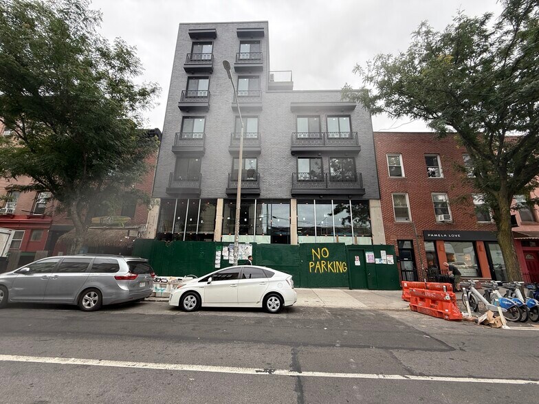 141 N 6th St, Brooklyn, NY à louer - Photo de l’immeuble – Image 2 sur 9