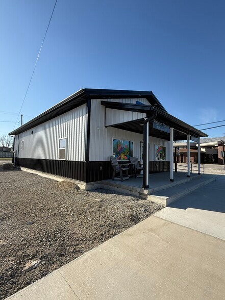 307 S Superior St, Ramsey, IL à vendre - Photo de l’immeuble – Image 3 sur 23